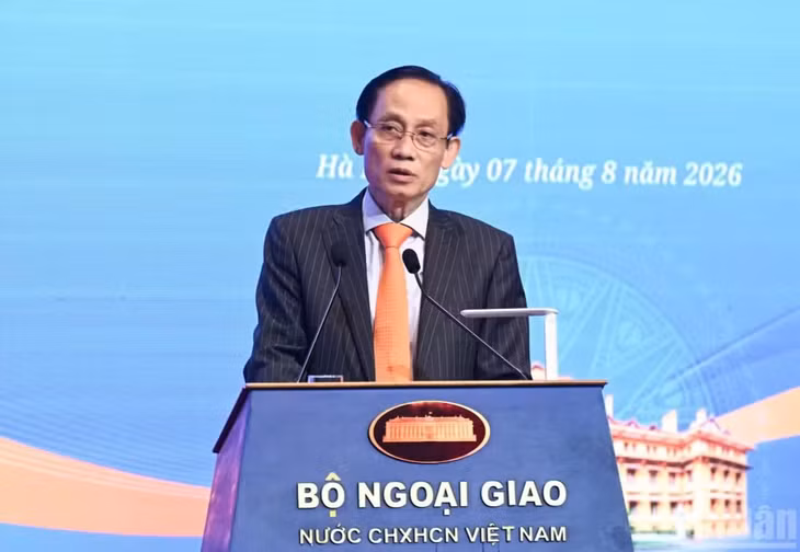 Bộ trưởng Ngoại giao Lê Hoài Trung phát biểu tại phiên bế mạc Hội nghị.(Ảnh: TRẦN HẢI)