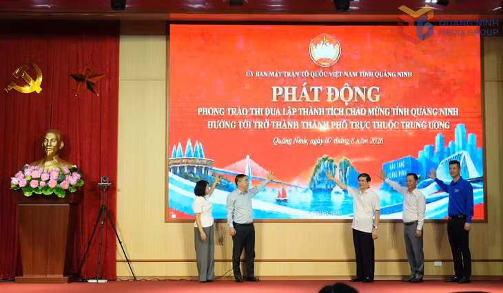 Ủy ban MTTQ tỉnh tổ chức phát động Phong trào thi đua đặc biệt lập thành tích chào mừng Quảng Ninh hướng tới trở thành thành phố trực thuộc Trung ương.