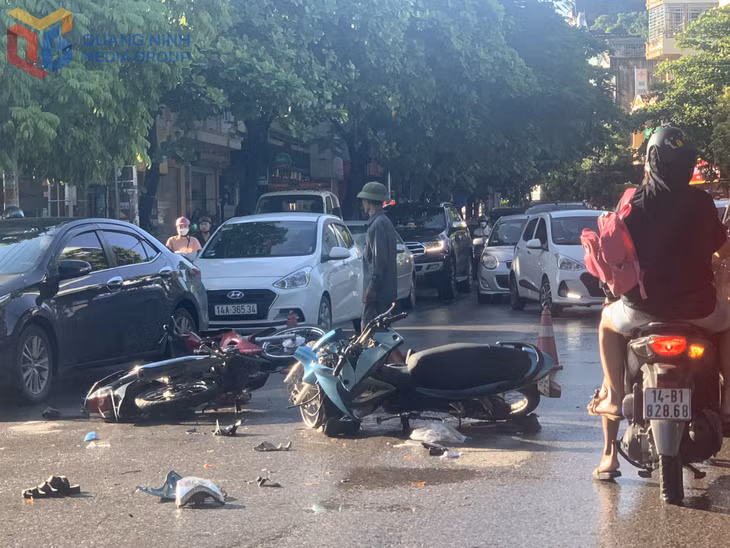 Một vụ TNGT xảy ra trên địa bàn phường Cao Xanh có nguyên nhân của việc người điều khiển xe mô tô sang đường không quan sát. 