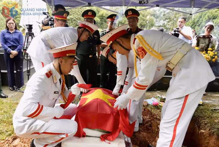 Hài cốt liệt sĩ Ngô Khang Cán được an táng tại Nghĩa trang Liệt sĩ xã Nguyên Bình, tỉnh Cao Bằng.