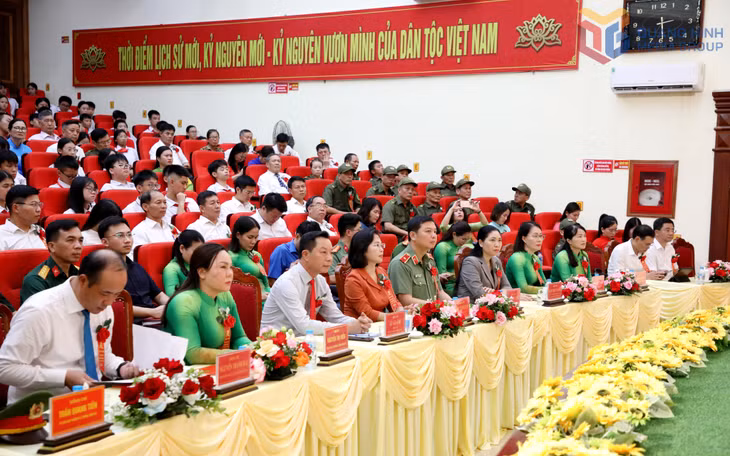 Các đại biểu tham dự Ngày hội.