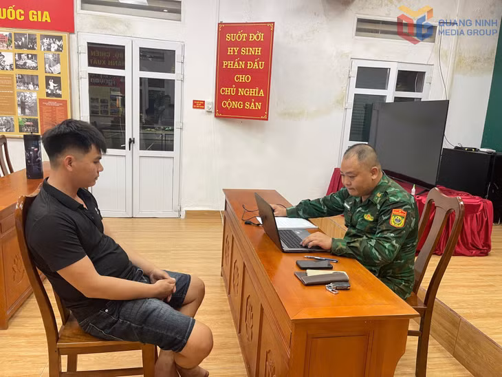 Đặng Đức Tình khai nhận hành vi vận chuyển trái phép 80 bình khí N2O.