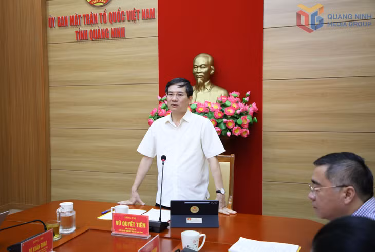 Đồng chí Vũ Quyết Tiến, Phó Bí thư Tỉnh ủy, Chủ tịch Ủy ban MTTQ Việt Nam tỉnh, phát biểu kết luận tại hội nghị.