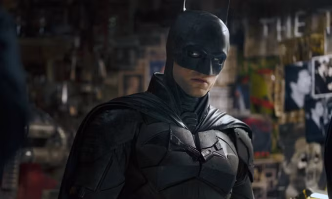 Robert Pattinson trong vai siêu anh hùng Batman. Ảnh: Warner Bros