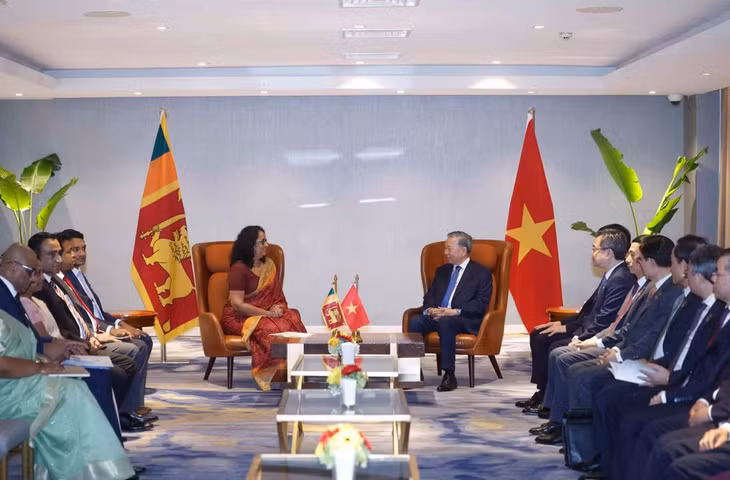 Tổng Bí thư, Chủ tịch nước Tô Lâm hội kiến Thủ tướng Sri Lanka Harini Amarasuriya. (Ảnh: Thống Nhất/TTXVN)