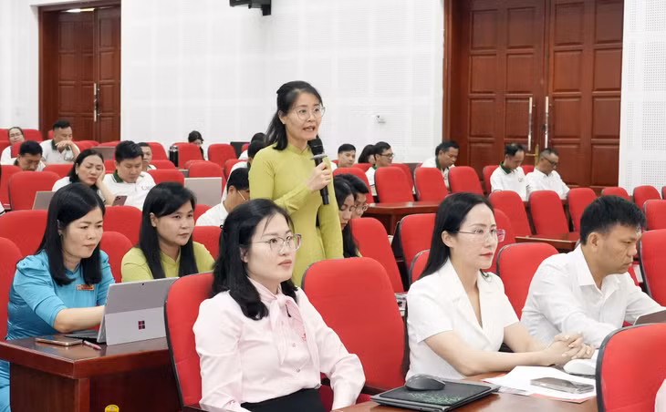 Các đại biểu thảo luận tại hội thảo. 