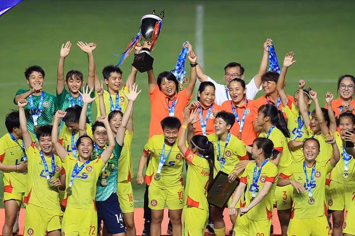 Trao giải và bế mạc giải bóng đá nữ Cúp Quốc gia 2026. Ảnh: VFF