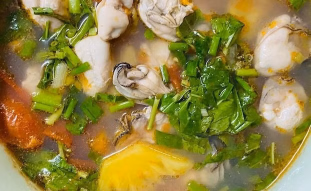 Hàu nấu chín có thể hỗ trợ bổ não, tốt cho sức khỏe trí tuệ vì là loại hải sản giàu sắt. Ảnh: Kiều Vũ