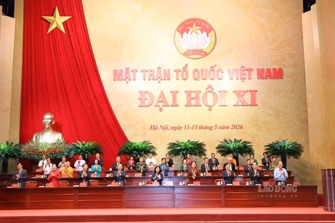 Chiều 11.5, Đoàn Chủ tịch điều hành phiên làm việc thứ nhất của Đại hội đại biểu toàn quốc Mặt trận Tổ quốc Việt Nam lần thứ XI, nhiệm kỳ 2026-2031. Ảnh: Hải Nguyễn