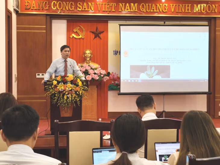 tập huấn kỹ năng hỗ trợ pháp lý cho doanh nghiệp nhỏ và vừa.