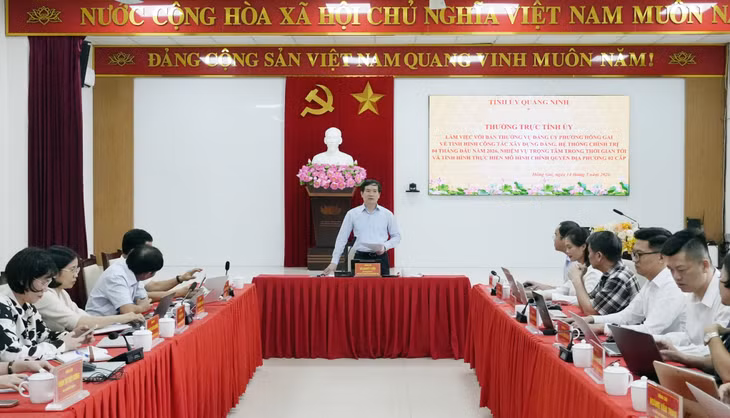 Đồng chí Vũ Quyết Tiến, Phó Bí thư Tỉnh ủy, Chủ tịch Ủy ban MTTQ tỉnh, kết luận buổi làm việc.