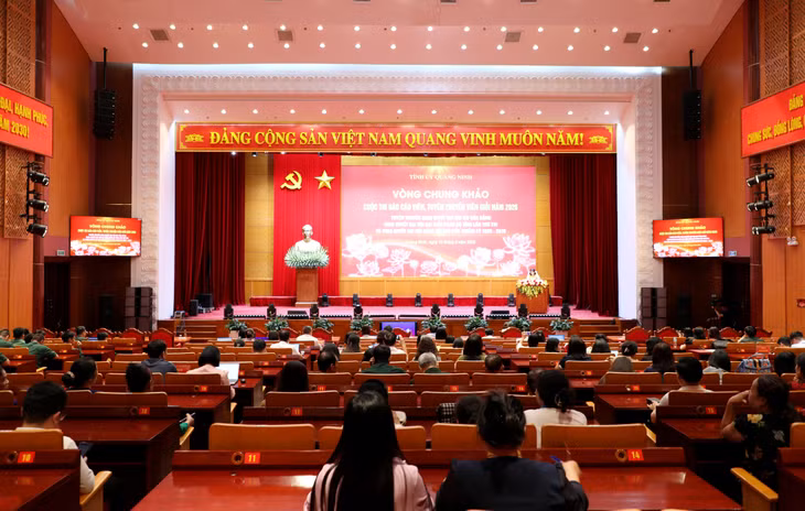 Quang cảnh hội thi.