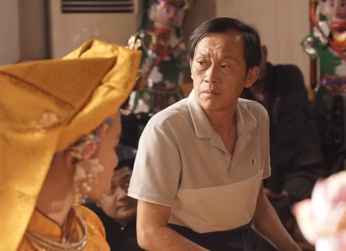 Hoài Linh trong buổi khai máy phim điện ảnh Người được chọn - Ảnh: ĐPCC