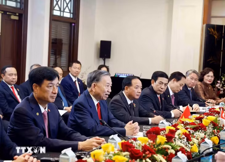 Tổng Bí thư, Chủ tịch nước Tô Lâm đề nghị Singapore tiếp tục ưu tiên Việt Nam trong đào tạo cán bộ, nhất là cán bộ cấp chiến lược, bồi dưỡng nhân tài phục vụ phát triển đất nước trong kỷ nguyên mới - Ảnh: TTXVN