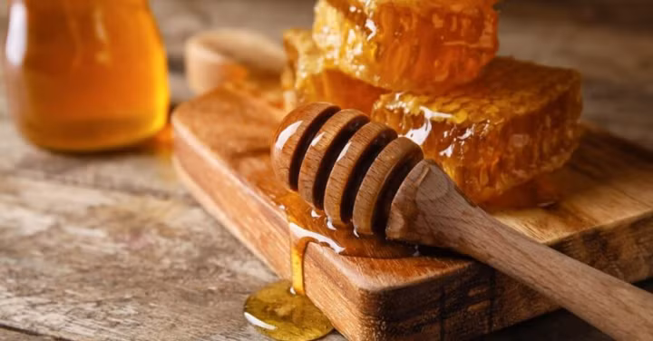 Mật ong được bảo quản tốt có thể không bao giờ hỏng. (Ảnh: iStock)