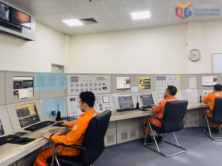 Trung tâm điều hành Nhà máy Nhiệt điện Uông Bí.