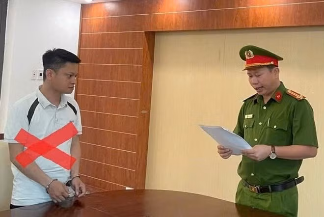Cơ quan Cảnh sát điều tra Công an thành phố khởi tố Phạm Công Sơn Bách - nguyên cán bộ Ban giải phóng mặt bằng thuộc UBND TP Hải Dương cũ. Ảnh: Công an Hải Phòng