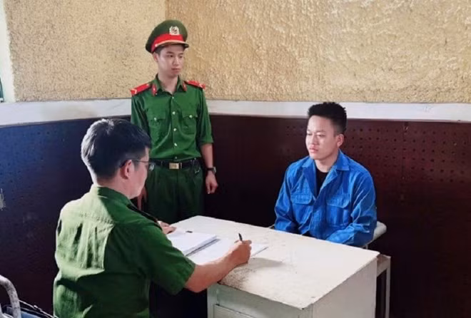 Đối tượng Thanh bị bắt tạm giam để phục vụ điều tra. Ảnh: Công an cung cấp