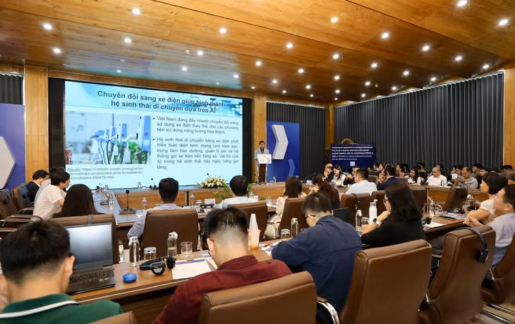 Toàn cảnh hội thảo “Di chuyển, Trí tuệ nhân tạo (AI) và Xã hội: Củng cố tương lai lĩnh vực giao thông vận tải tại Việt Nam”. Ảnh: VEA
