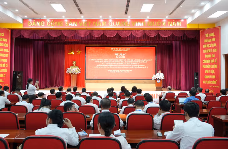 Quang cảnh lễ bế mạc.