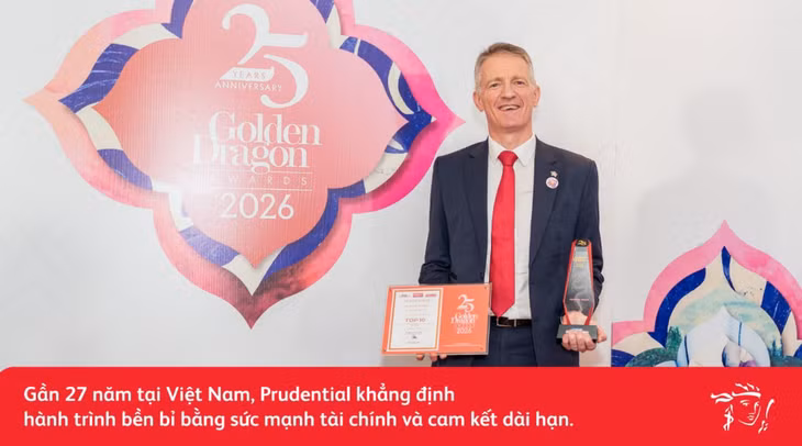 Đại diện Prudential Việt Nam tham dự nhận giải thưởng