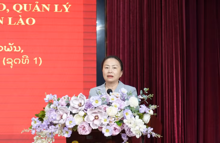 Đồng chí Ngọc Bích, Ủy viên BTV Tỉnh ủy, Trưởng Ban Tổ chức Tỉnh ủy phát biểu tại lễ bế mạc.