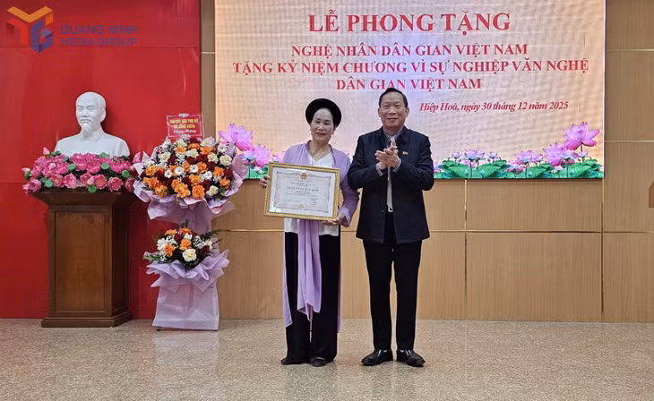 Nghệ nhân Vũ Thị Nhàn