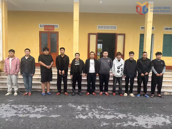Nhóm đối tượng gồm 11 người Trung Quốc nhập cảnh trái phép bị bắt giữ ngày 3/11/2025 tại Đồn Biên phòng Trà Cổ.
