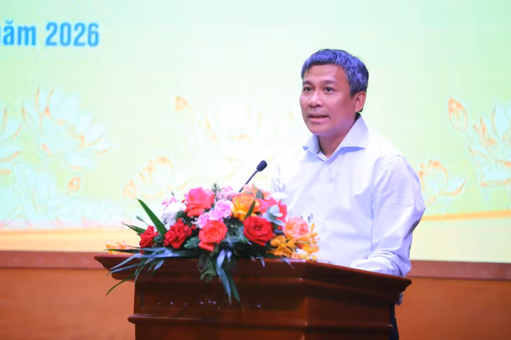 Đồng chí Nguyễn Minh Vũ, Ủy viên Trung ương Đảng, Thứ trưởng Thường trực Bộ Ngoại giao, phát biểu tại hội nghị.