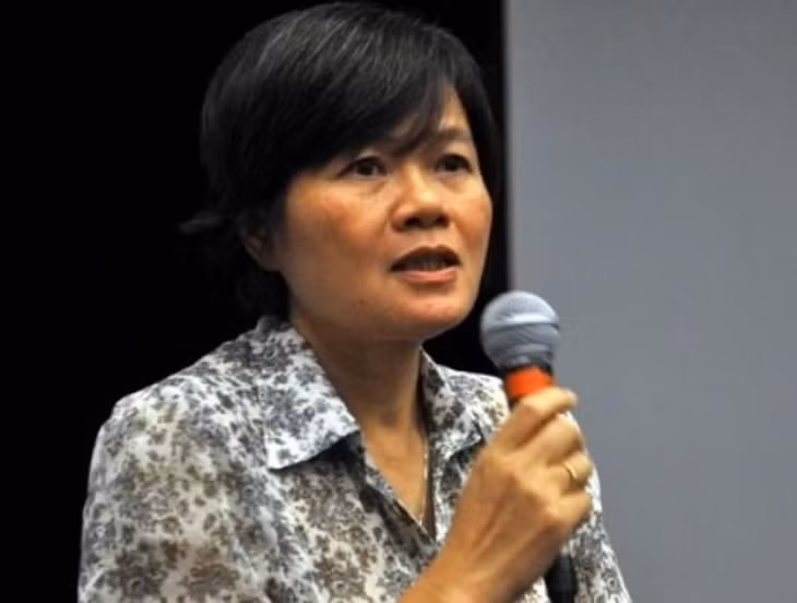 Đạo diễn, Nghệ sĩ Nhân dân Phạm Nhuệ Giang.