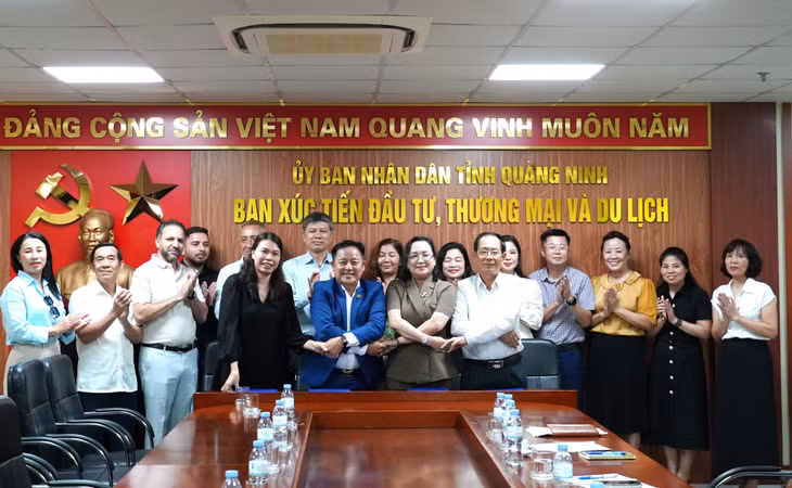 an Xúc tiến Đầu tư, Thương mại và Du lịch và Hiệp hội Du lịch tỉnh Quảng Ninh đã ký kết chương trình hợp tác thúc đẩy thị trường du lịch Nga, các nướcCIS với Hiệp hội Du lịch tỉnh Khánh Hòa và Công ty Lữ hành quốc tế Anex.