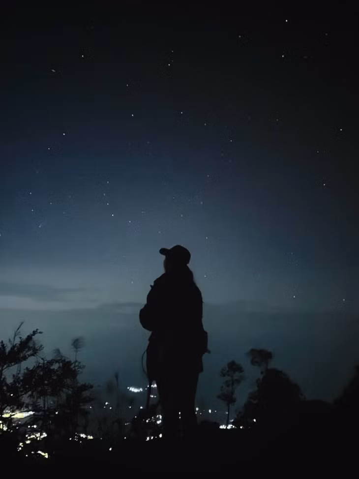Giữa đại ngàn hoang sơ, du khách cũng có thể ngắm sao trời và tận hưởng không khí trong lành.