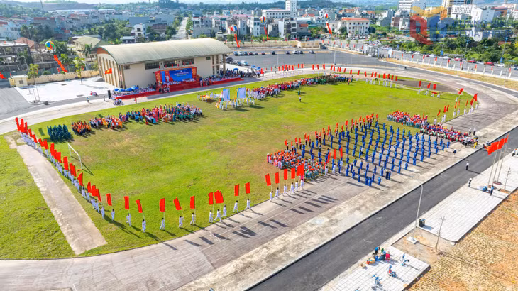 Màn đồng diễn võ thuật tại Đại hội Thể dục Thể thao cụm Hoành Bồ- Việt Hưng lần thứ I, năm 2026.