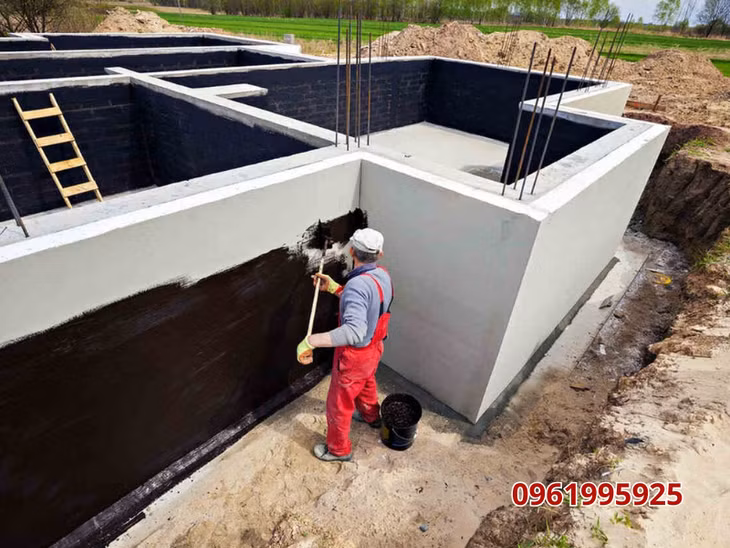 Vững vàng trước mọi thời tiết – Lớp chống thấm gốc xi măng của Munich giúp bảo vệ toàn diện mọi công trình.