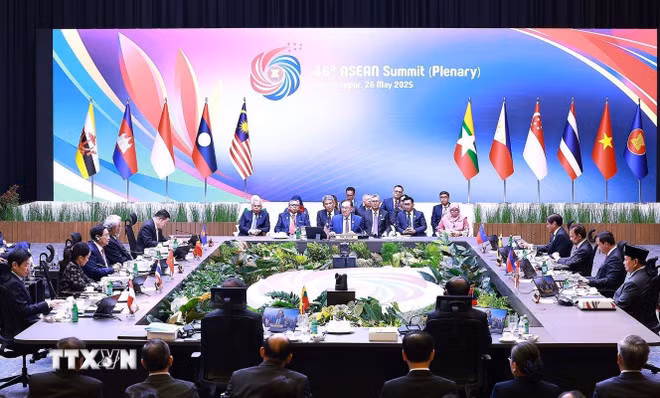 Phiên toàn thể Hội nghị Cấp cao ASEAN lần thứ 46. (Ảnh: Dương Giang/TTXVN)