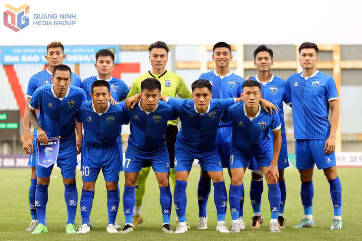 Phong độ của Quảng Ninh FC ở lượt đi có sự toả sáng từ các cựu binh và những bản hợp đồng mới.