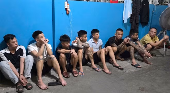 8/14 đối tượng trong đường dây mua bán người, bắt giữ người trái pháp luật ở Thái Bình tại thời điểm bị bắt giữ khẩn cấp. Ảnh: Trung Du