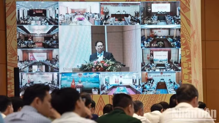 Hội nghị được truyền trực tuyến tới điểm cầu Ủy ban nhân dân các tỉnh, thành phố trực thuộc Trung ương (Ảnh: TRẦN HẢI).