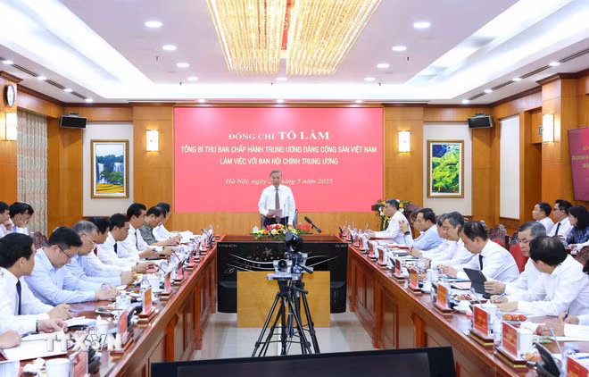 Tổng Bí thư Tô Lâm phát biểu chỉ đạo. (Ảnh: Phương Hoa/TTXVN)