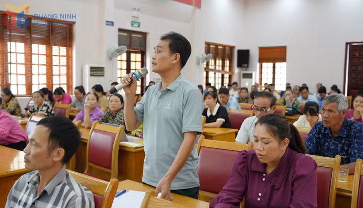 Đại biểu tham gia thảo luận tại hội nghị.