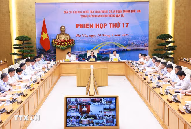 Phiên họp thứ 17 của Ban Chỉ đạo nhà nước các công trình, dự án quan trọng quốc gia, trọng điểm của ngành giao thông vận tải. (Ảnh: Dương Giang/TTXVN)