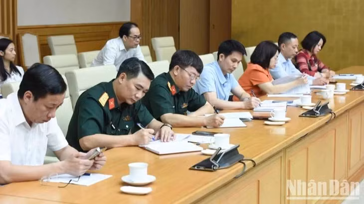 Các đại biểu tham dự cuộc họp. (Ảnh: TRẦN HẢI)