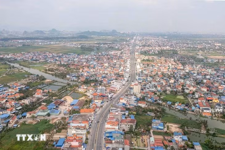Hệ thống hạ tầng đô thị, giao thông Thủy Nguyên (Hải Phòng) ngày càng hiện đại. (Ảnh: Hoàng Hiếu/TTXVN)
