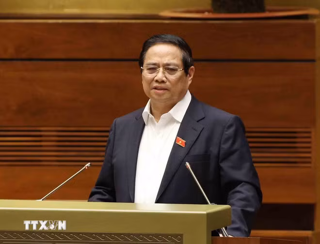 Thủ tướng Phạm Minh Chính trình bày Chuyên đề 1 "Nội dung trọng tâm, cốt lõi của Nghị quyết số 68-NQ/TW, ngày 4/5/2025 của Bộ Chính trị về phát triển kinh tế tư nhân và Kế hoạch hành động thực hiện Nghị quyết." (Ảnh: Phương Hoa/TTXVN)