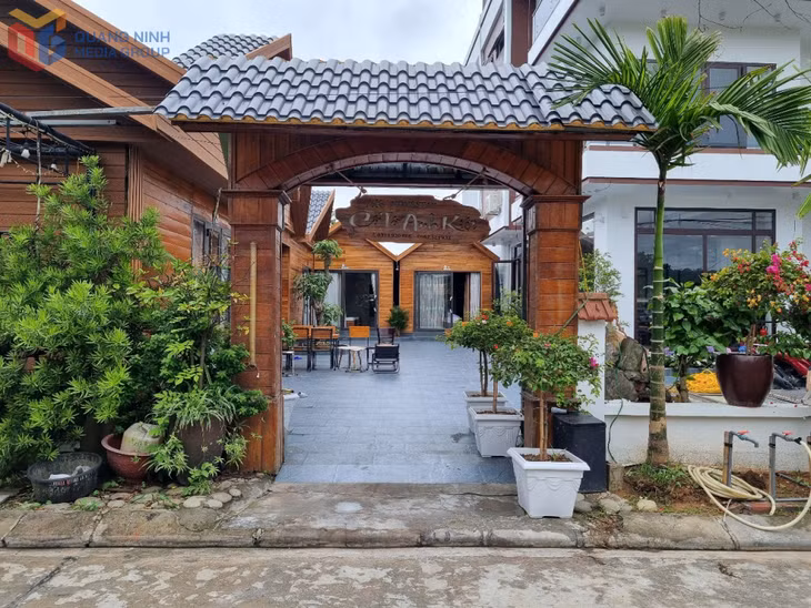 Homestay Anh Kiệt đi vào hoạt động từ năm 2015, nay được đầu tư khang trang với cơ sở hạ tầng hiện đại.