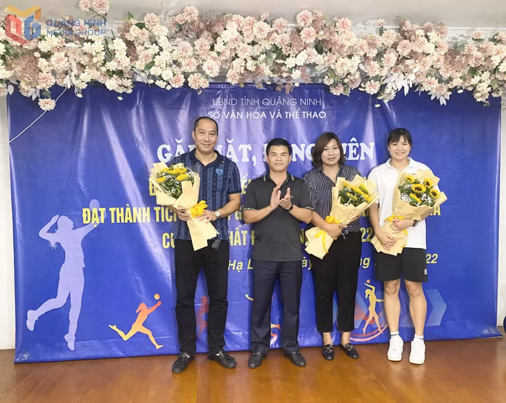 Bóng chuyền nữ Than Quảng Ninh khá thành công dưới sự dẫn dắt của cặp HLV Nguyễn Tuấn Kiệt - Lê Thị Hiền.