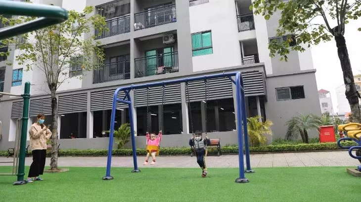 Khu vui chơi của trẻ em tại Dự án nhà ở xã hội CT08 Khu đô thị Mê Linh Central do HUD đầu tư.