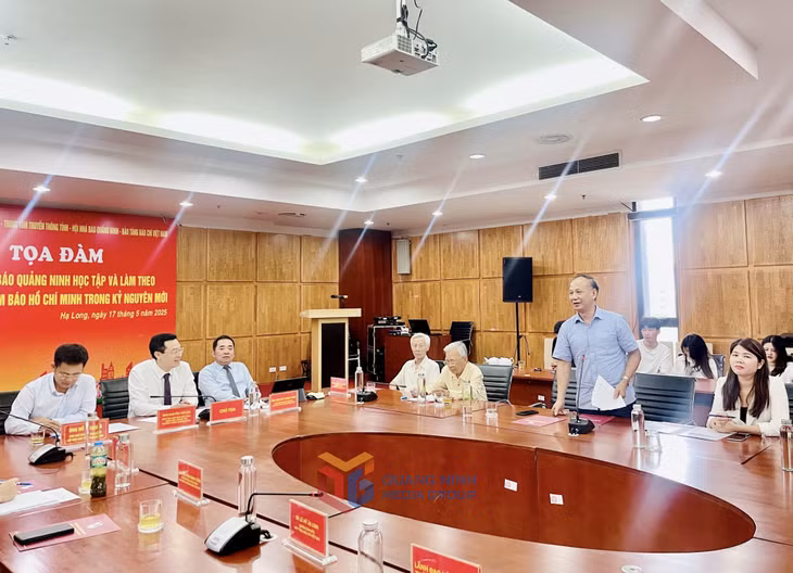 Nhà báo Nguyễn Văn Trường, Nguyên Phó Giám đốc Trung tâm Truyền thông tỉnh đã chia sẻ những lời của Bác về tính thiết thực, hiệu quả của hoạt động báo chí và ngôn ngữ báo chí.