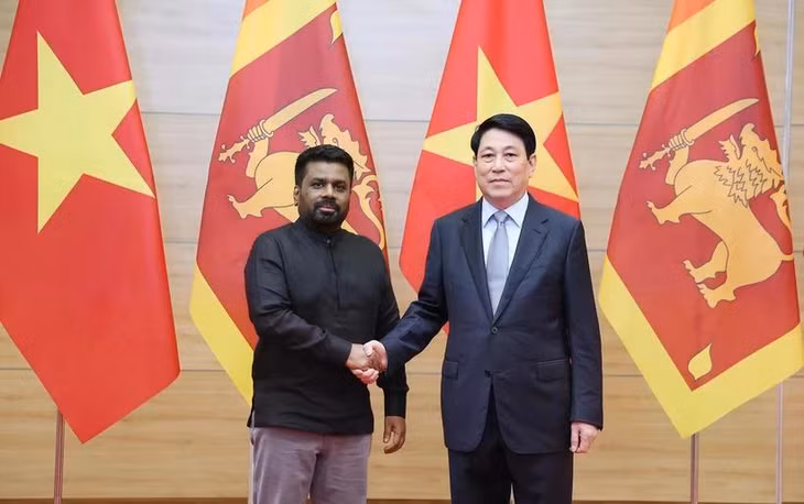 Chủ tịch nước Lương Cường và Tổng thống Sri Lanka Anura Kumara Dissanayaka. (Ảnh: Lâm Khánh/TTXVN)