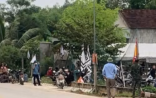Sau khi bị đâm tử vong, anh T đã được gia đình làm thủ tục mai táng. Ảnh: Ngọc Anh